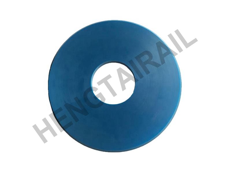 Railway center plate wear liner