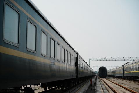 China-Laos Cross-border Railway: Goods Handled for Over 8 Million Tonnes