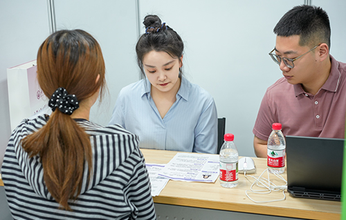 Hengtairail Equipment Co., Ltd Attends Campus Recruitment Fair 